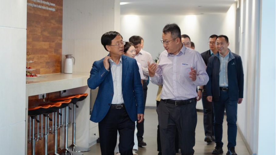 1iroaph3sv2j2okp Íþ¿Íµç¾º¡¤(Öйú)VKGAME